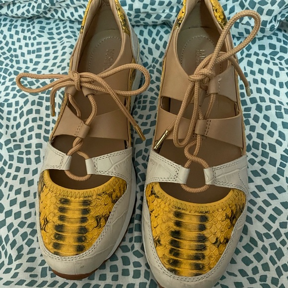 Michael Kors Beckett trainer crocodile embossed leather  size 6 - Picture 2 of 6